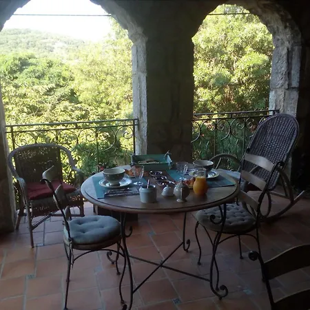 Domaine De Peyre Brune Bed and breakfast